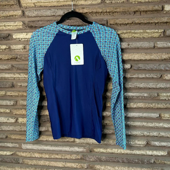NEXT Blue Geometric Pattern Swim Long Sleeve Rash Guard NWT Size Medium - Picture 1 of 6